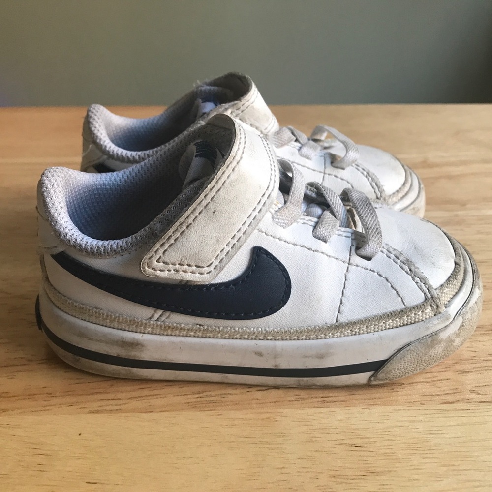 Nike Toddler Court Legacy Sneaker Size: US 5C